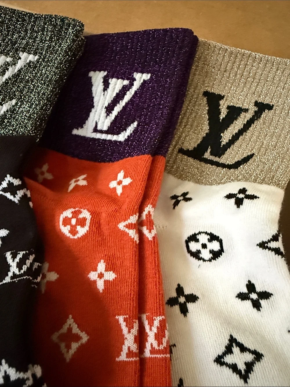 Luxury Logo Crew Socks - Beige, Yellow, Black, Orange, White, Purple, Gold